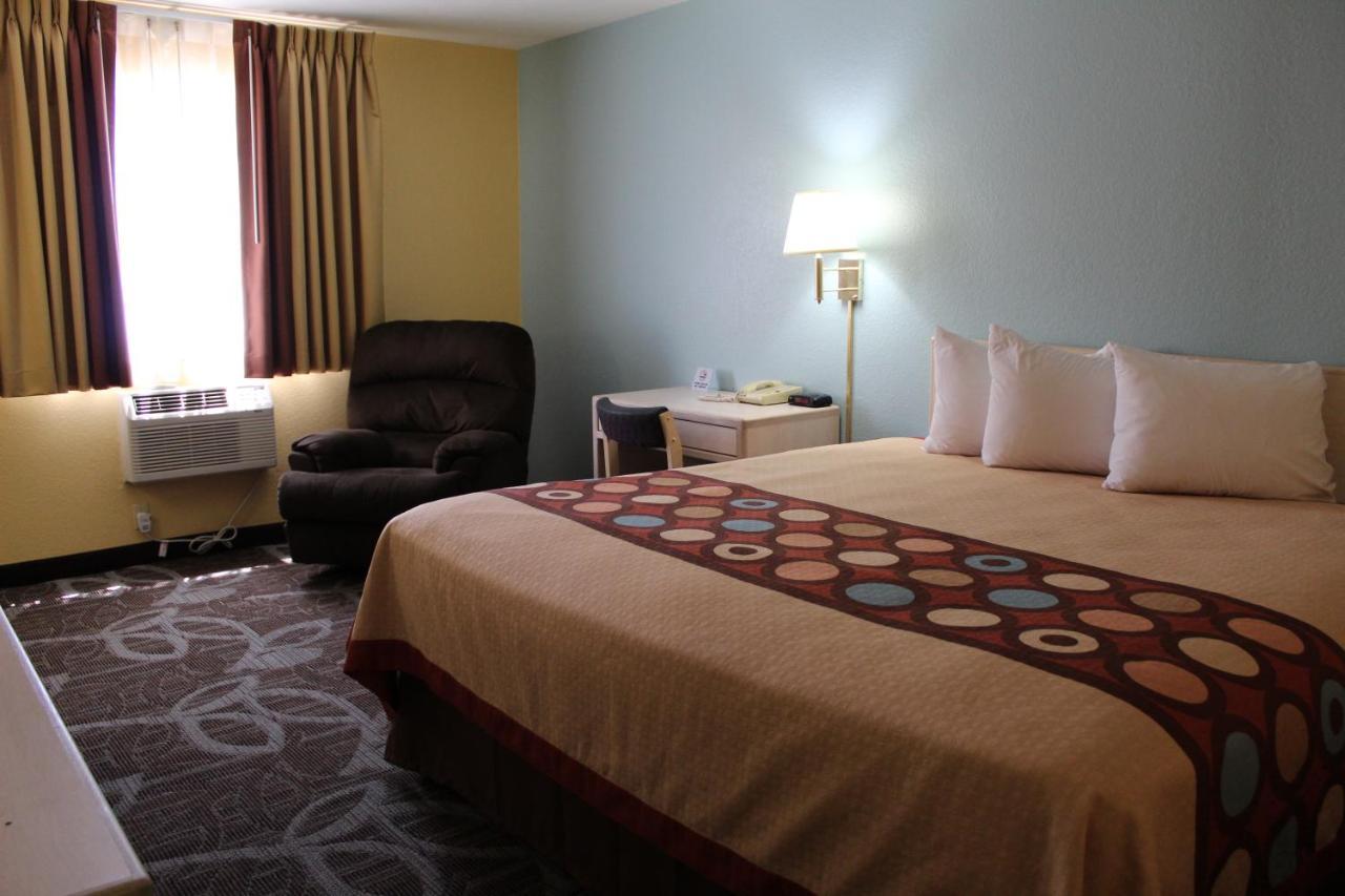 Hotel Super 8 By Wyndham Nephi Extérieur photo