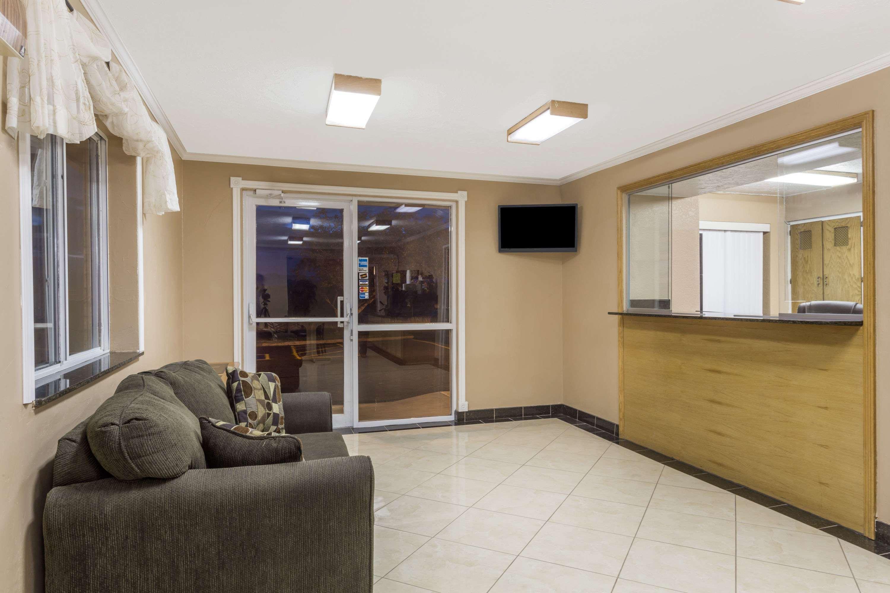 Hotel Super 8 By Wyndham Nephi Extérieur photo