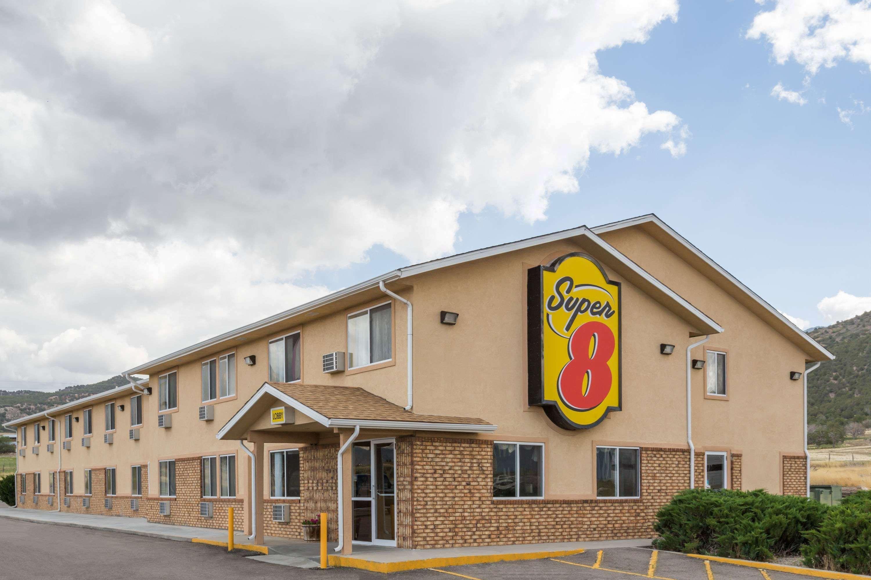 Hotel Super 8 By Wyndham Nephi Extérieur photo